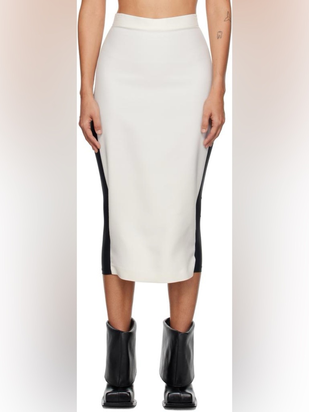 pushBUTTON
Women’s Off-White Hybrid Skort